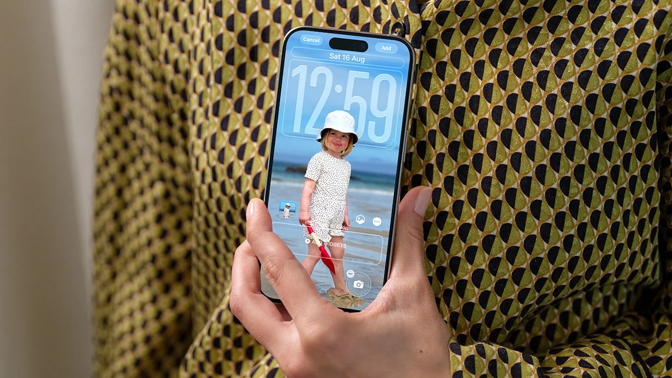 Create spatial wallpapers on iOS 26 lockscreen using photos with depth